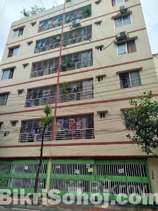 650 Sft Flat (দোতালা, Mirpur -6 Prime Location.